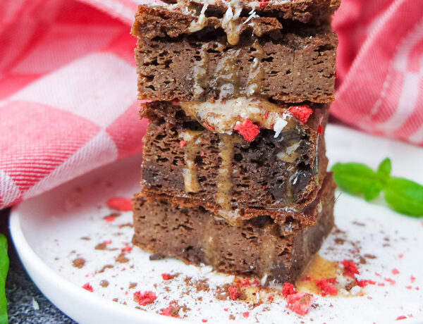 Przepis na Migdałowe brownie z serka wiejskiego keto, low carb jadietetyk